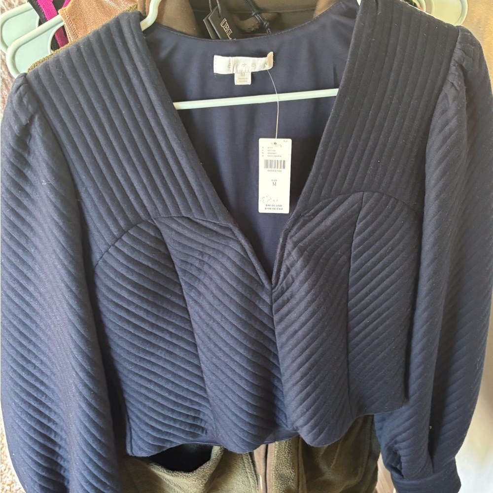 Anthropology eri + Ali Navy Quilted V-Neck cropped Top